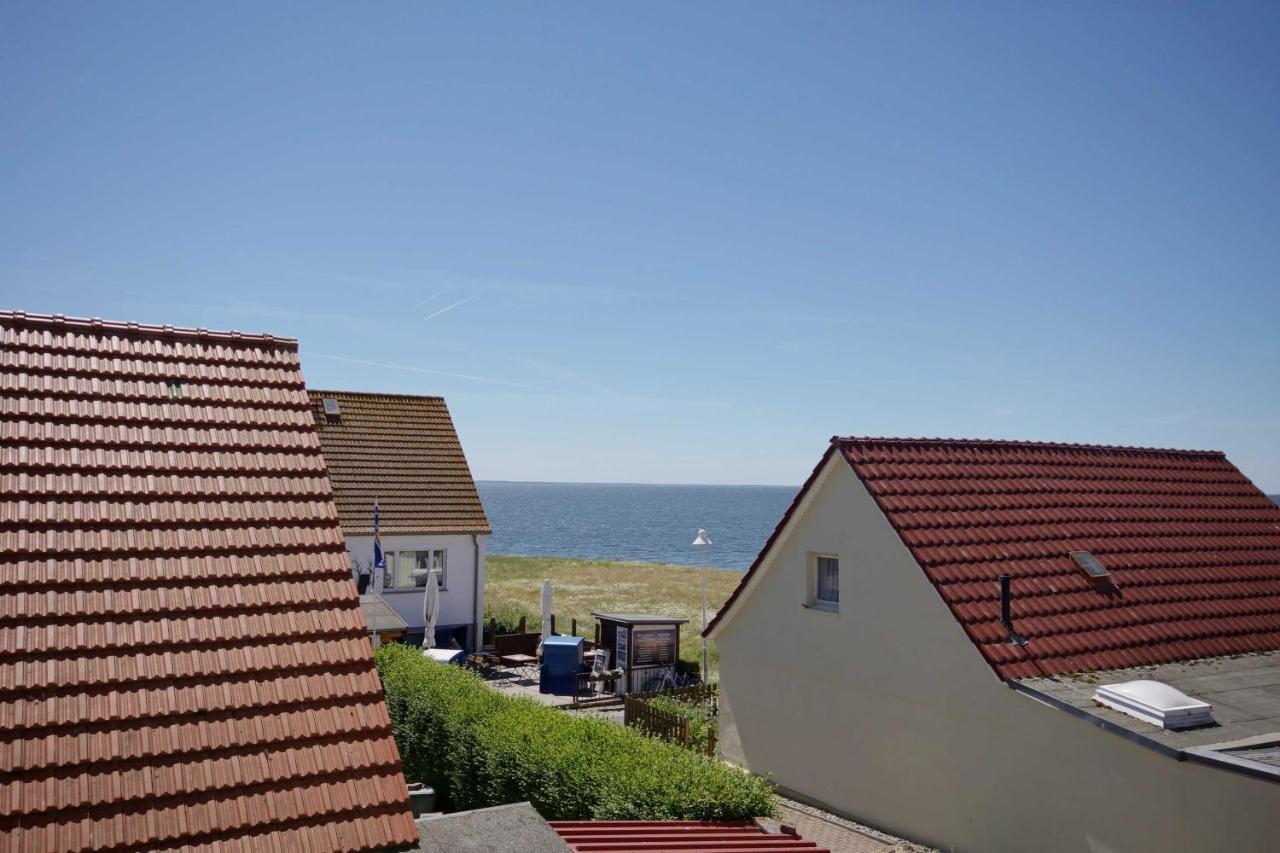 Ferienwohnungen beim Fischer und sin Fru Klein Zicker Exterior foto